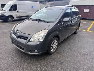 corolla verso 1.8 linea sol