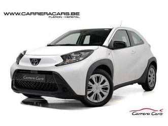 1.0i vvt-i x play cvt*|automatique*camera*cruise*|