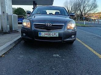toyota avensis s d 2.2 d4-d luna 150km
