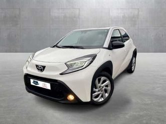 toyota - aygo x cross