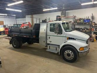 2008 roll off dump truck