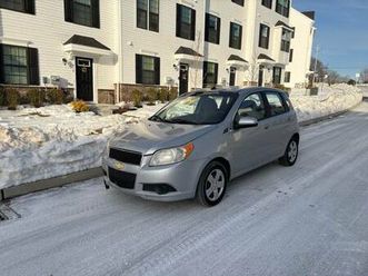 2009 chevy aveo5 39k original miles