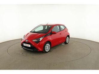 toyota aygo 1.0 vvt-i x-play x-shift