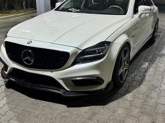 mercedes cls 63amg v8 biturbo 525cv