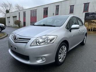 auris 1.33i vvt-i luna / export uniquement