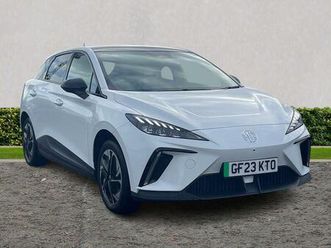 64kwh trophy long range auto 5dr