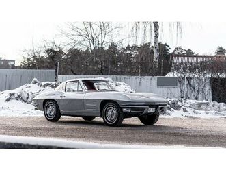 1963 chevrolet corvette 'split window' stingray