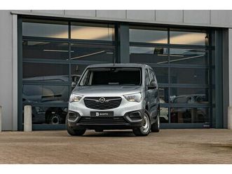 opel combo 1.5d | mt6 100pk | camera | parkeersens. a | vloeren & wanden | trekhaak | navi |....