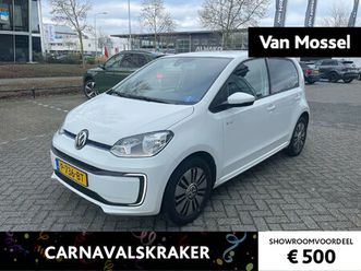 volkswagen e-up! e-up! 82 pk | automaat | achteruitrijcamera | stoelverwarming | climate control | privacy glass | lichtmetalen velgen |