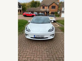 standard range plus auto rwd 4dr