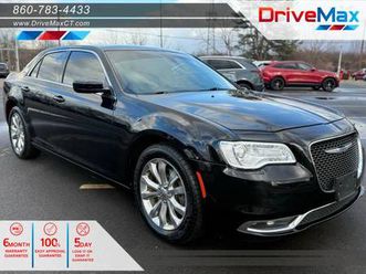 2018 chrysler 300 - financing available!