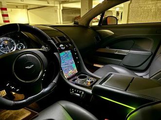 aston martin rapide carbon / digital display