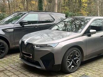 ix 76.6 kwh xdrive40 ‘full option’ innovation-comfort-exclusive-sport packs