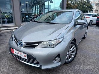 toyota auris 1.8 hybrid lounge