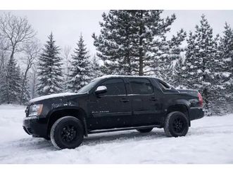 2011 chevy avalanche – 210,000 km – well maintained