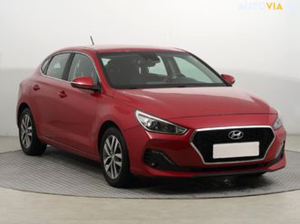 hyundai i30 fastback 1.0 t-gditrikolor , serv.kniha za 8 700 €