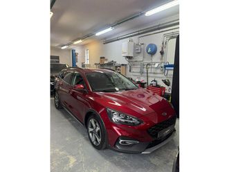 ford focus active tourer