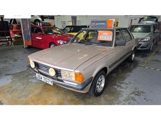 1982 ford cortina 1.6 crusader saloon 4dr petrol manual (72 bhp) a vendre