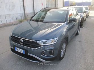 volks t-roc 1.0 tsi life 110cv t-roc 1.0 tsi life 110cv