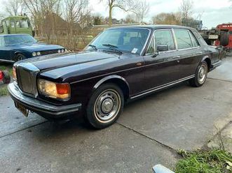 voiture particulière bentley mulsanne de 1981