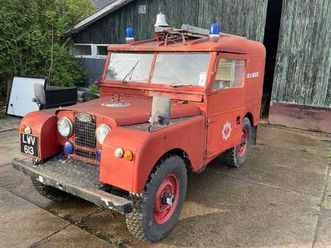 land rover 80 série 1 véhicule de pompiers 4x4 de 1955