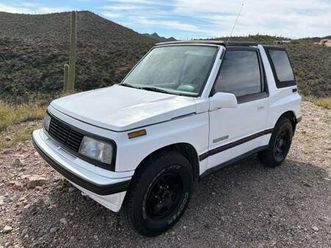 1990 geo tracker 4x4, removable hardtops!