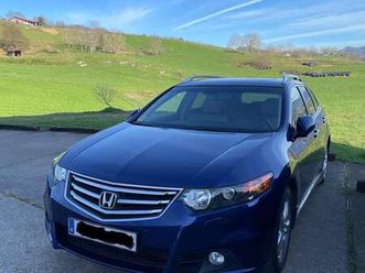 tourer 2.2i-dtec luxury innova