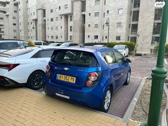 lt אוט׳ האצ'בק 5 דל 1.6 (116 כ״ס)