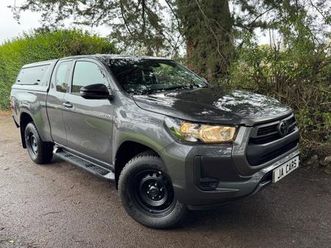 2025 toyota hilux 2.8 d-4d active pickup extra cab diesel manual 4wd euro 6