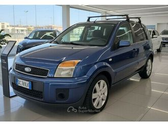 1.4 tdci (con gancio traino)