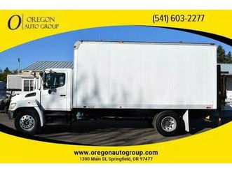 2008 hino 268 18’ box truck w/ liftgate delivery, diesel, low miles!!