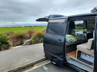 toyota camping-van in auckland (neuseeland) - ab ...