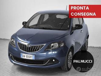 lancia ypsilon 1.0 firefly 5 porte s&s hybrid...