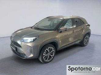 toyota yaris cross 1.5h (116 cv) e-cvt lounge