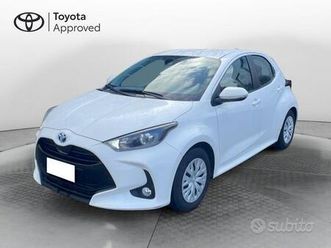 toyota yaris hybrid active my22 opzionata