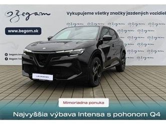 alfa romeo junior intensa q4