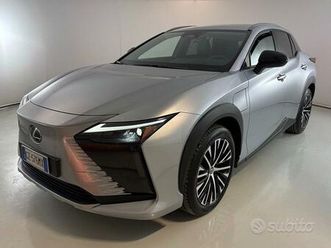 lexus rz - rz 450e design