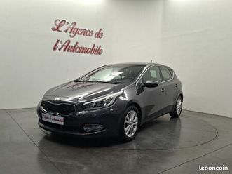 kia cee'd 1.6 crdi 128 ch active visio / toit pano / régulateur / radar / 1ère main /