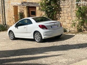 207 cc bien entretenue