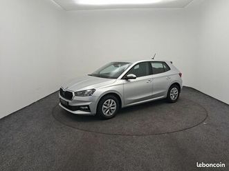 skoda fabia 1.0 tsi 95 ch bvm5 ambition