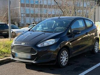 ford fiesta commercial 2 places