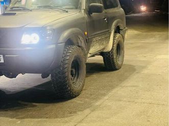 nissan patrol y61 2001