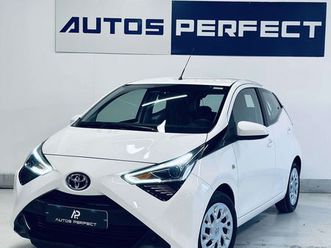 toyota aygo 1.0i *10.608km* camera carplay bluetooth clim ja15