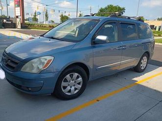 2007 hyundai entourage