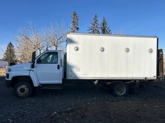 2004 gmc 5500 box truck 2 wheel drive