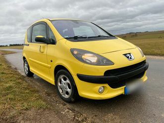 peugeot 1007 / automatik / 8x bereift / automatik