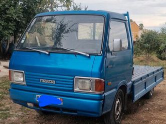 camionnette mazda bongo plateau