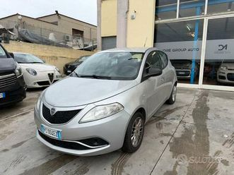 lancia ypsilon 1.2 benzina 69 cv 5 porte platinum