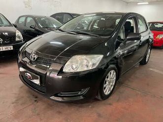 toyota auris 1.4 d4d luna