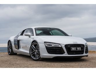 2015 audi r8 v8
